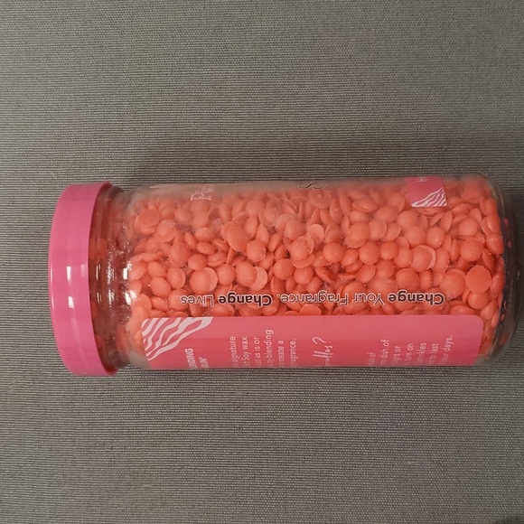 FIZZ THE SEASON -Pink Zebra 3.75 oz Jar of wax sprinkles - Picture 5 of 9